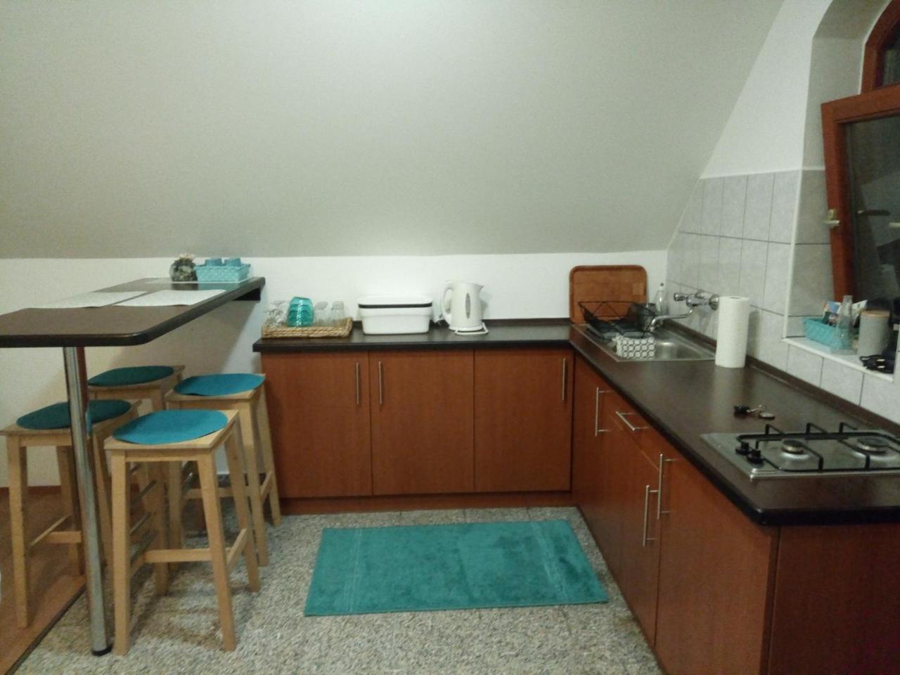 Szalma Vendeghaz Hotel Mogyorosbanya Bagian luar foto